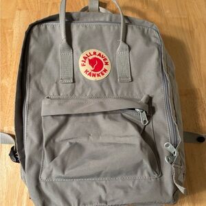 Fjallraven Kånken Backpack in Light Gray